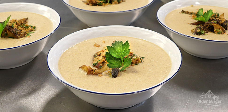 Creamy Mushroom Soup with Oat Crumble