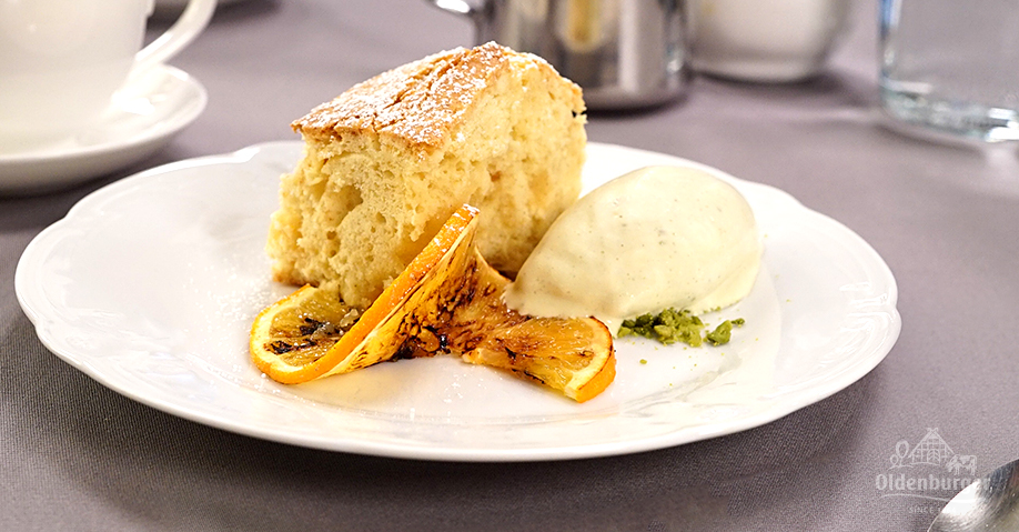 Matcha Ice Cream with White Chocolate Sponge Cake