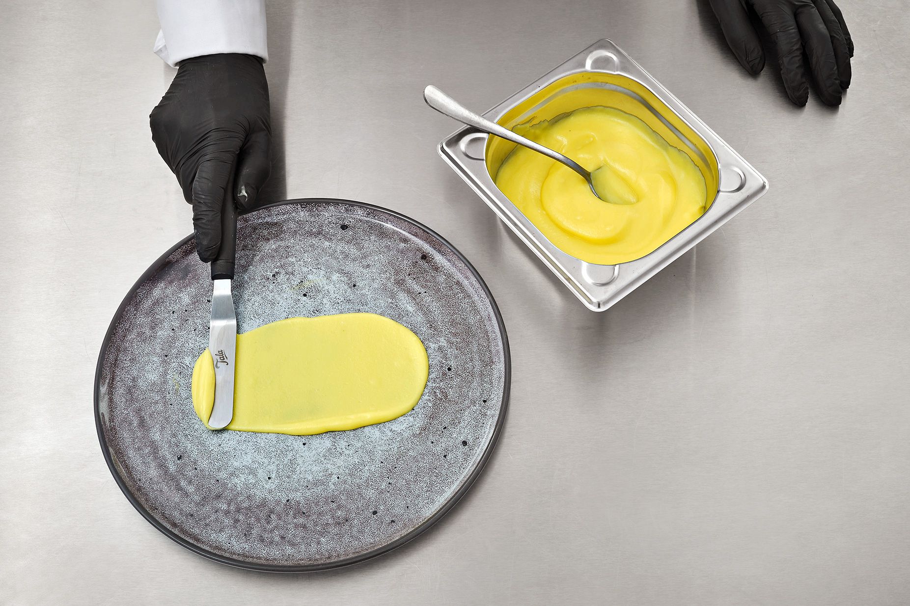 Plating: Oval with Texture